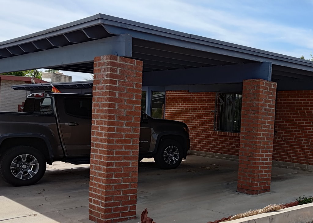 Brick-pillar carport